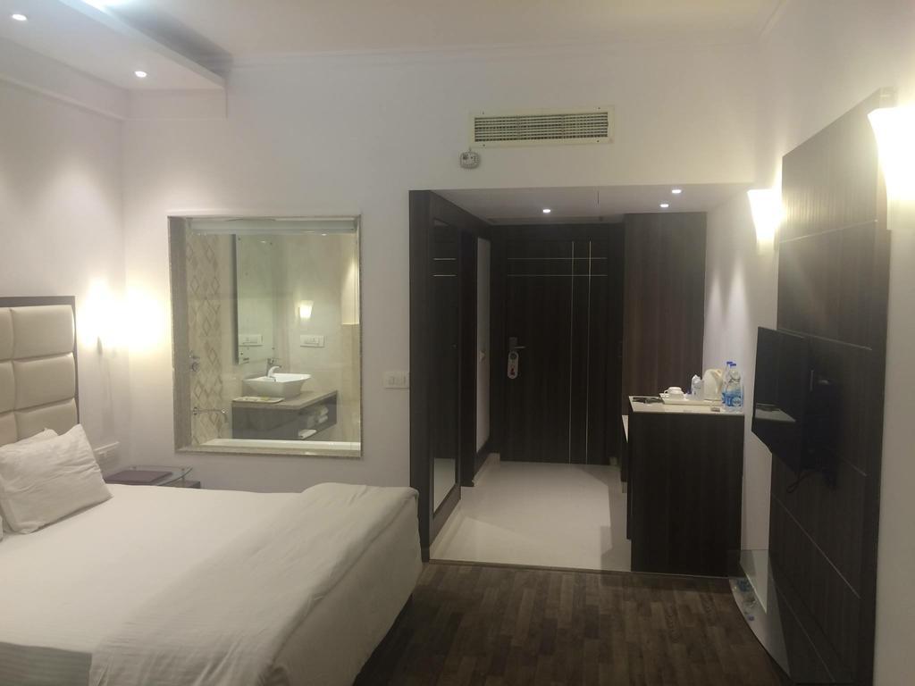 Shiva Oasis Resort Neemrana Zewnętrze zdjęcie